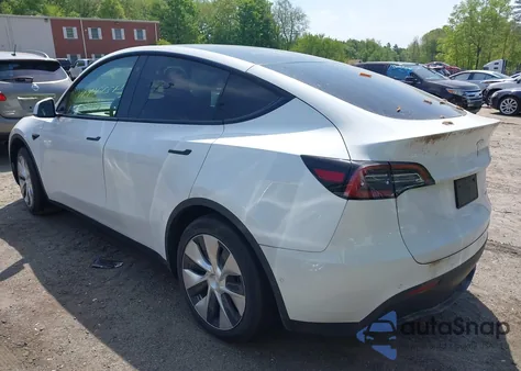 2021 Tesla Model Y Long Range Dual Motor All-Wheel Drive from USA, damaged, VIN 5YJYGAEE0MF149430